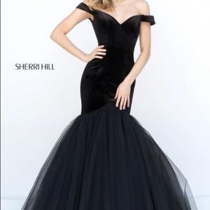 Black Sherri Hill size6
